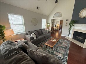 20 Pointe Way in Cartersville, GA - Building Photo - Building Photo