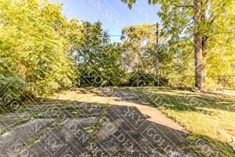 806 W 7th St in Muncie, IN - Building Photo - Building Photo