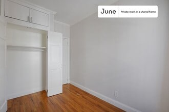 Room in Shared 4 bed/1 bath home in New York, NY - Building Photo - Building Photo