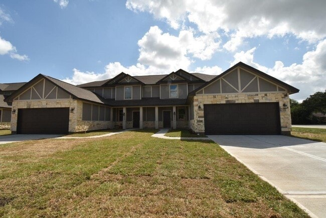 property at 2463 Freeway Manor Dr