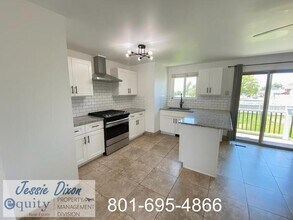 2687 N 1450 E in Layton, UT - Building Photo - Building Photo