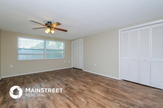 9141 Suffolk Ln in Port Richey, FL - Foto de edificio - Building Photo