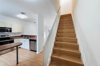 17347 NW 7th Ave in Miami, FL - Building Photo - Building Photo
