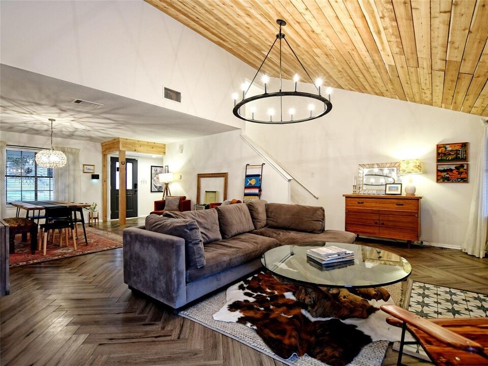 8405 Red Willow Dr in Austin, TX - Building Photo