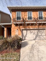6113 Eclipse Cir in Jacksonville, FL - Building Photo