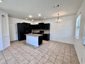 Room in Townhome on Zodiac Ln in Round Rock, TX - Foto de edificio - Building Photo