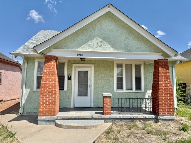 property at 1728 E Abriendo Ave