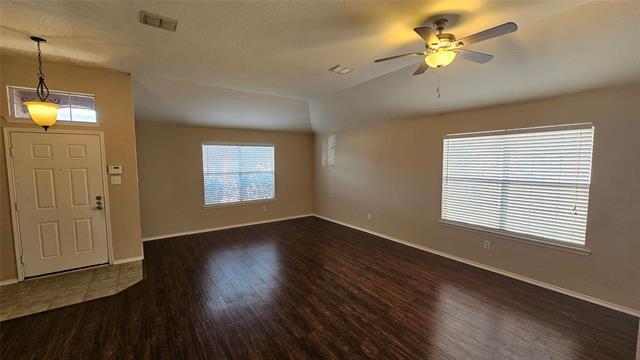 1017 Pebblecreek Dr in Burleson, TX - Building Photo - Building Photo