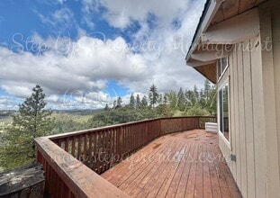 18900 Horizon Ct in Tuolumne, CA - Building Photo - Building Photo
