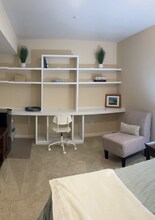 2143 NW Pacific Elm Dr in Issaquah, WA - Building Photo - Building Photo