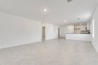 8721 Whistling Duck Dr, Unit 107 in McKinney, TX - Foto de edificio - Building Photo