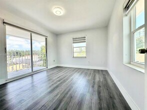 3761 NW 1st St in Miami, FL - Building Photo - Building Photo