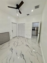 1407 SE 6th St-Unit -2 in Homestead, FL - Building Photo - Building Photo