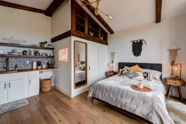 2820 Panorama Dr in Redding, CA - Building Photo - Building Photo