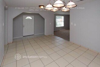 4525 W Paris St in Tampa, FL - Building Photo - Building Photo