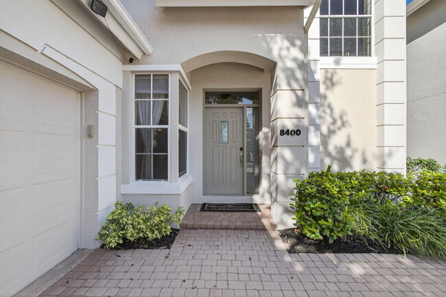 8400 Heritage Club Dr in West Palm Beach, FL - Building Photo - Building Photo