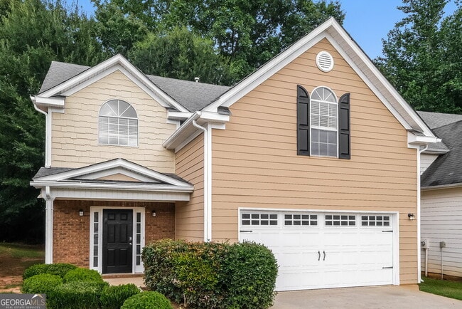 45 Churchill Park Dr in Newnan, GA - Foto de edificio - Building Photo