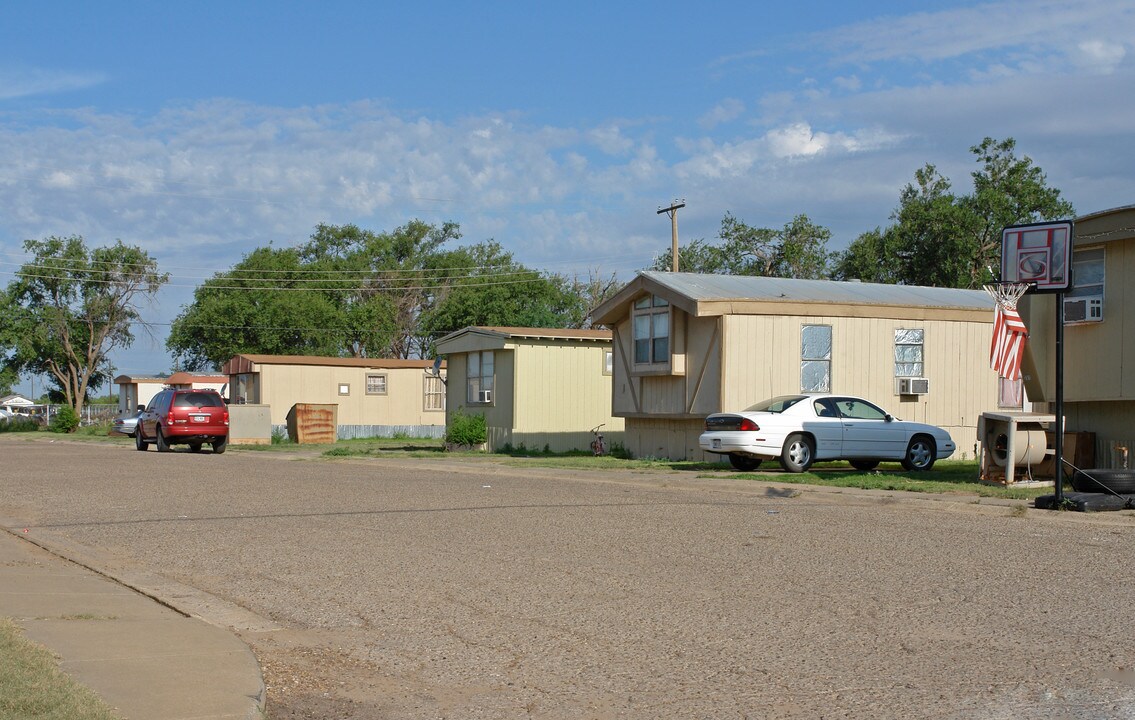 202 S Broadway St in Plainview, TX - Building Photo