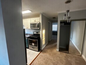 2301 Farrington Ave in Alexandria, VA - Building Photo - Building Photo