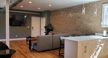 617 E 67th St in Chicago, IL - Building Photo - Building Photo