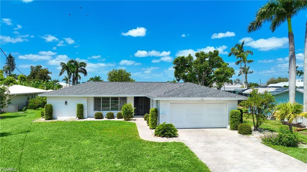 5330 Nautilus Dr in Cape Coral, FL - Building Photo