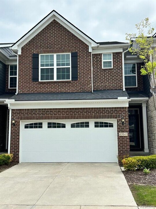 43541 Prospect Ln in Novi, MI - Building Photo