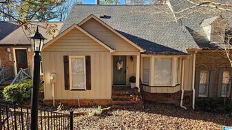 3028 Old Stone Dr in Birmingham, AL - Building Photo