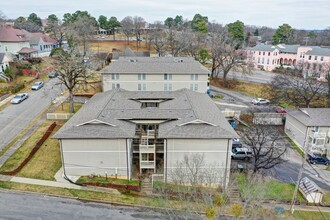 Barton Oaks Apartments in Little Rock, AR - Building Photo - Other