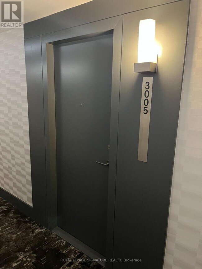 25 Carlton St. in Toronto, ON - Building Photo - Building Photo