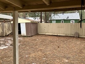 2498 Armstrong Ave in South Lake Tahoe, CA - Building Photo