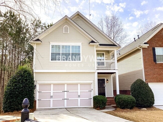 property at 687 Lakes Cir