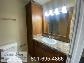 3338 N Fairfield Rd in Layton, UT - Building Photo - Building Photo