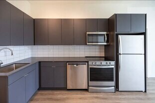 The Flats at 200 Edmund in Detroit, MI - Building Photo