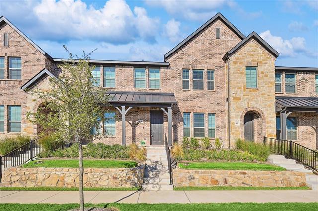 429 Matchbox St in Lantana, TX - Building Photo