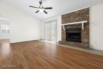 1949 Rolling Ridge Dr in Jacksonville, NC - Building Photo - Building Photo