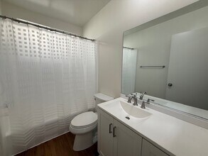 1247 Amherst Ave in Los Angeles, CA - Building Photo - Building Photo