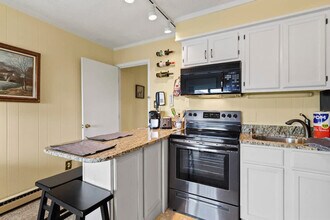 1216 Pinnacle Rdg Rd in Beech Mountain, NC - Building Photo - Building Photo