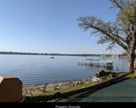 1280 Village Oaks Dr in Okoboji, IA - Building Photo - Building Photo