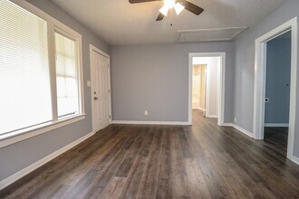 3051 W Crockett St in Beaumont, TX - Building Photo - Building Photo