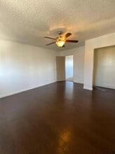 13896 Milton Ave. in Westminster, CA - Foto de edificio - Building Photo