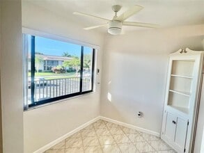 9767 N Belfort Cir in Tamarac, FL - Foto de edificio - Building Photo