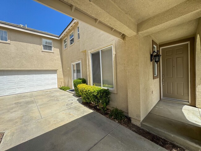 42060 Veneto Dr in Temecula, CA - Building Photo - Building Photo