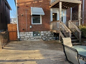 4938 Tholozan Ave, Unit A - 2nd Floor in St. Louis, MO - Building Photo - Building Photo