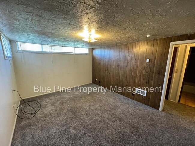 225 E Fir St in Shelley, ID - Building Photo - Building Photo