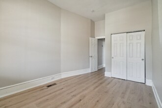 112 W Tabor Rd-Unit -1 in Philadelphia, PA - Building Photo - Building Photo