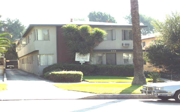 Beachwood Apartments in Los Angeles, CA - Building Photo - Building Photo