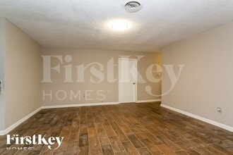 2505 Texas Ave, Unit 137 in Dickinson, TX - Foto de edificio - Building Photo