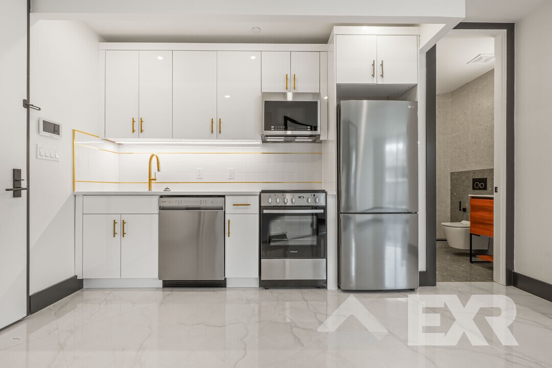 1336 Dekalb Ave-Unit -3B in Brooklyn, NY - Building Photo
