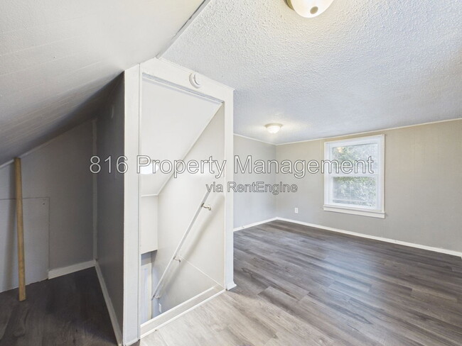 property at 6808 S Benton Ave