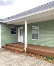 2843 Eugene St in Hood River, OR - Foto de edificio - Building Photo